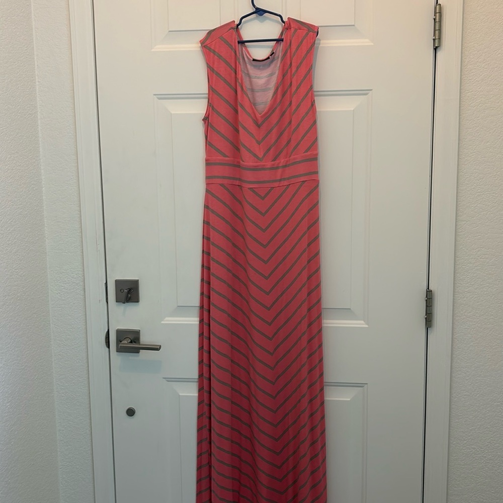 V Striped maxi dress